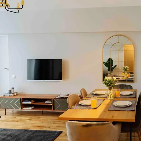 Bright 2br Flat - Location - Amazing Balconies